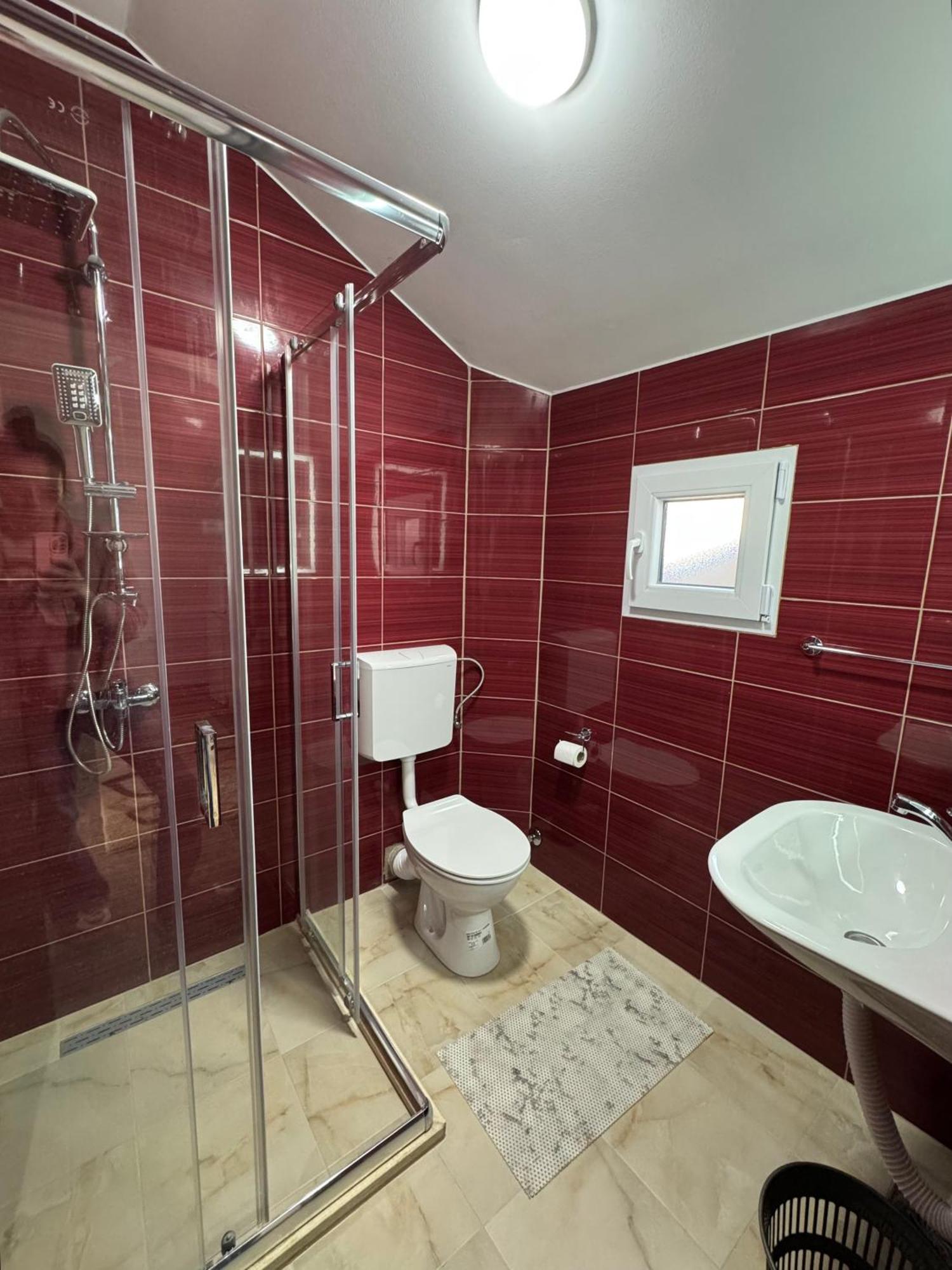 Apartmani Breze بودغوريتْسا المظهر الخارجي الصورة